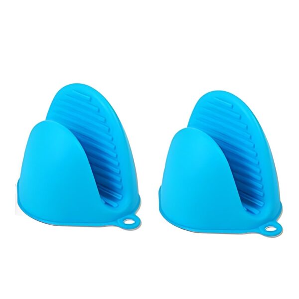 Set of 2 blue silicone pinch grip oven gloves for heat-resistant kitchen use, perfect for handling hot pots and pans.