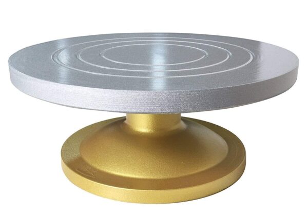 Heavy cake turntable for smooth 360-degree cake decorating and icing, durable and stable design